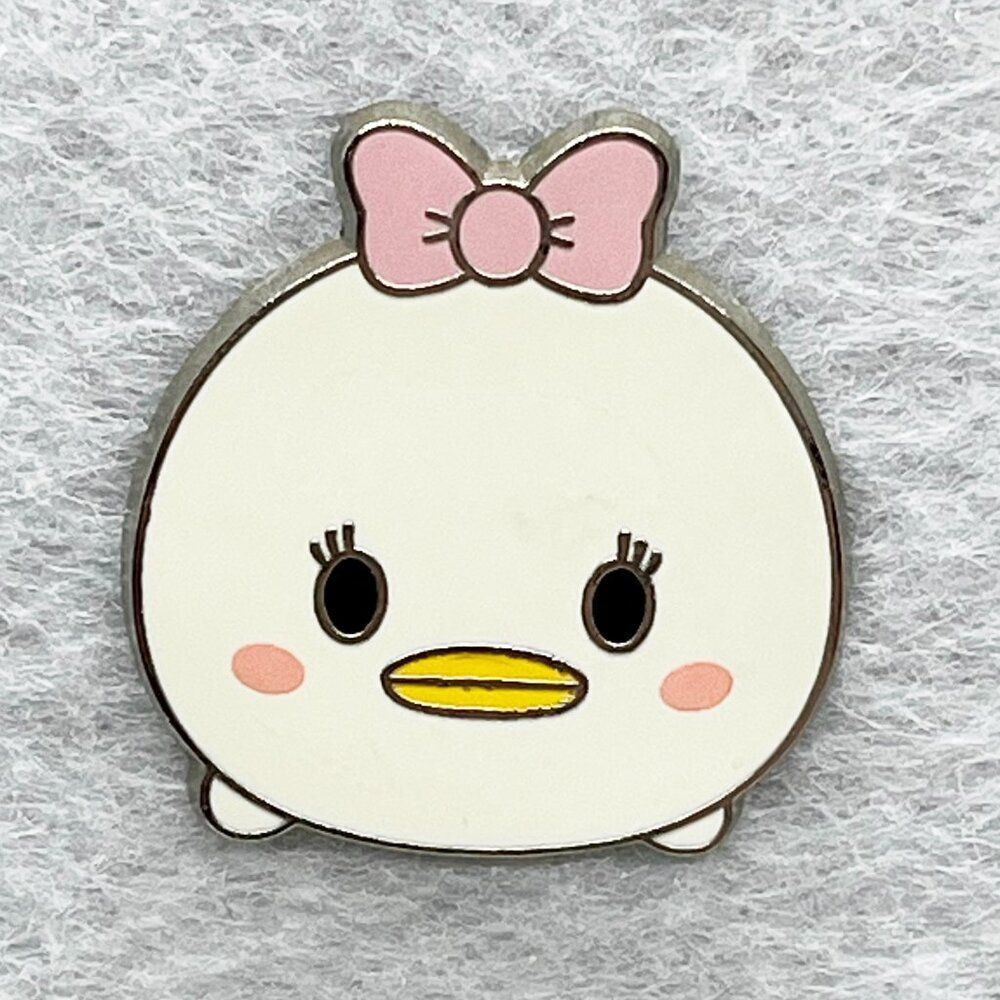 🔮 5/$25 Disney‎ Daisy Duck Tsum Tsum Pin